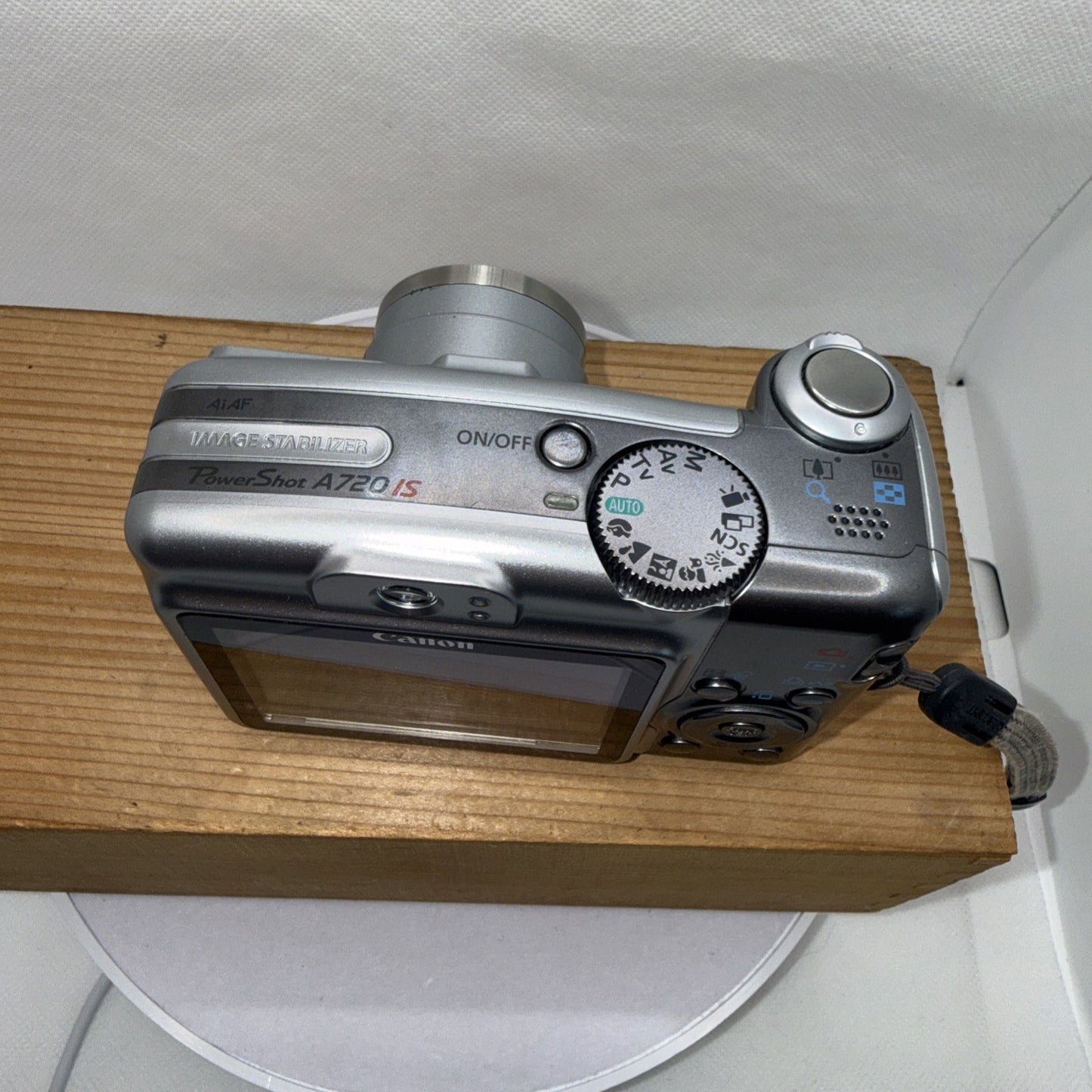 Canon Powershot A720 IS Digital Camera 8MP Tested Working + 4GB SD Card