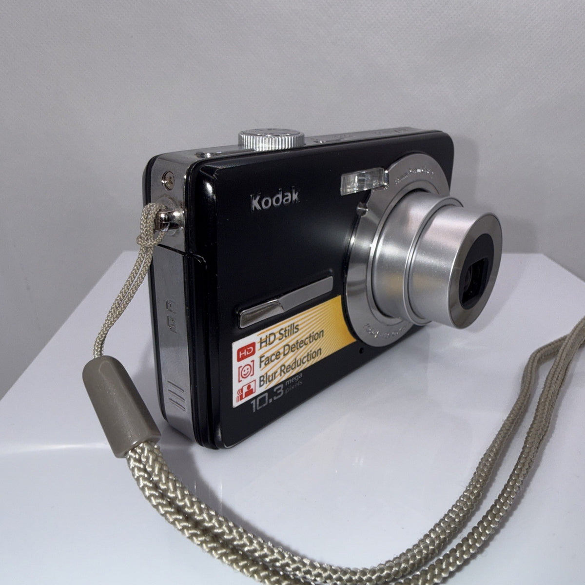 Kodak EasyShare M1063 10.3MP Digital Camera Tested + Charger Battery 4GB SD