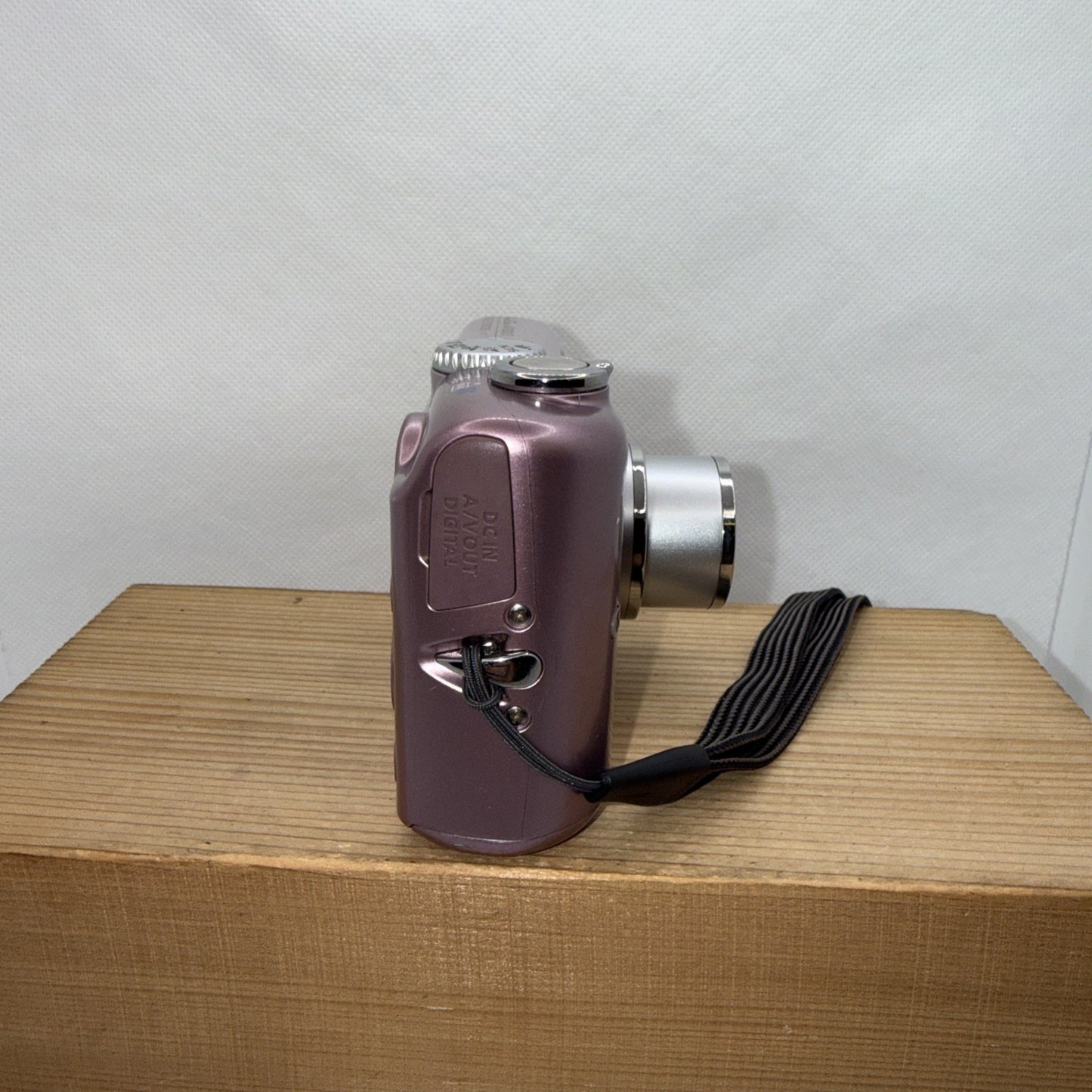 Canon PowerShot A1100 IS 12.1MP Pink Digital Camera Tested + 4GB SD Card & Case