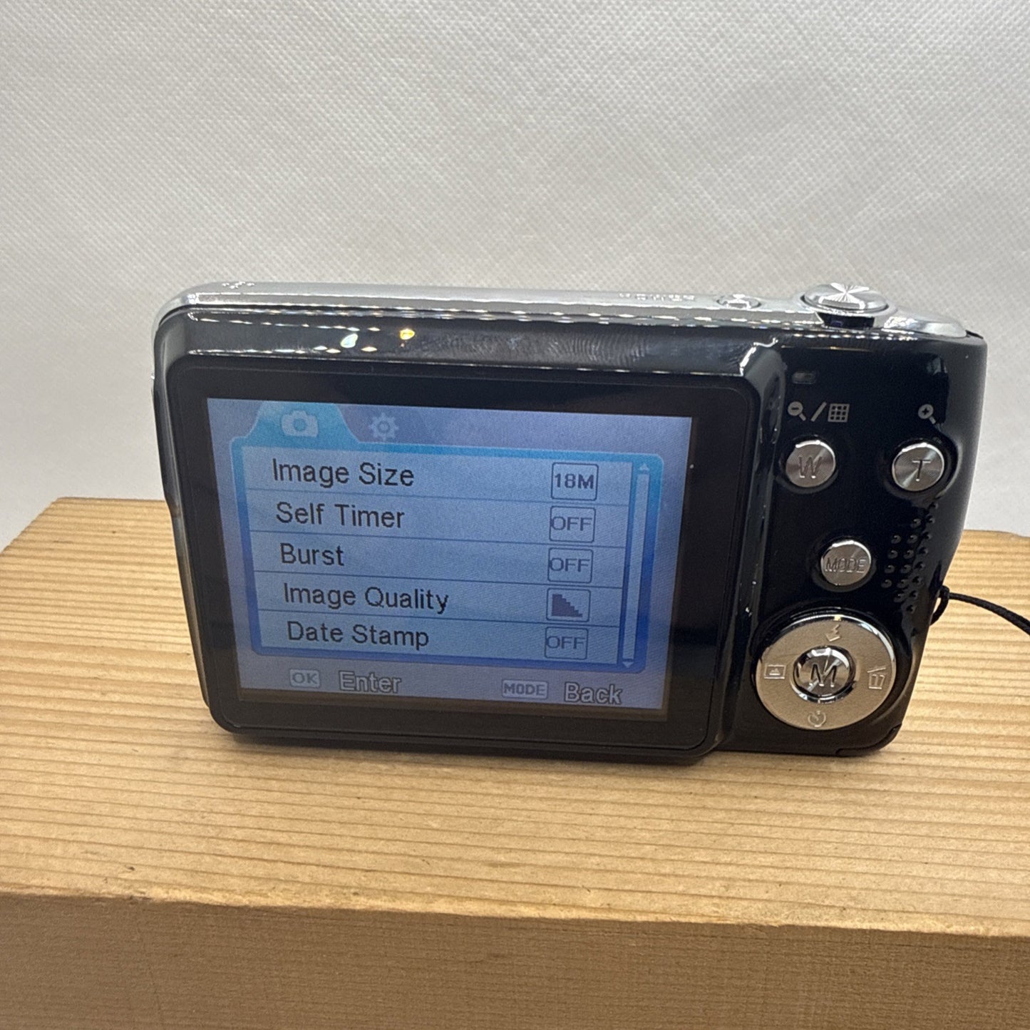 Agfa DC8200 Digital Camera 18MP Tested Plus Charger Battery Charger 16GB SD VGC