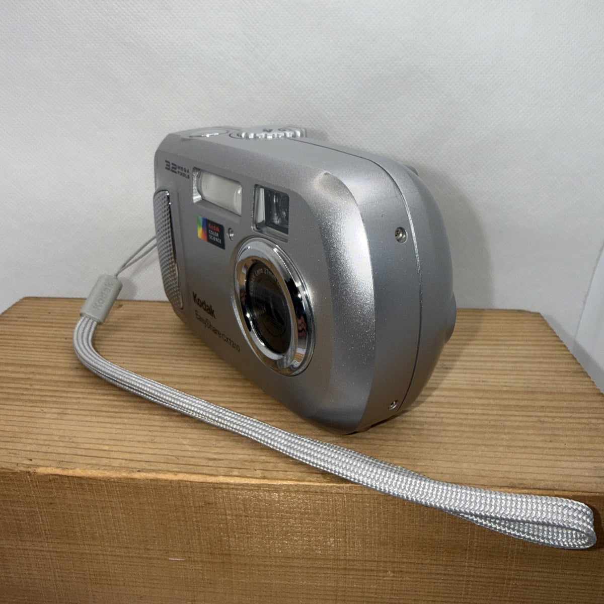 Kodak EasyShare CX7310 3.2MP Digital Camera Tested Working Plus 2GB SD Card Y2K