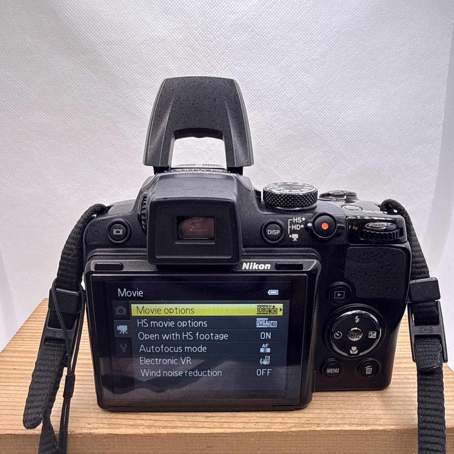 Nikon Coolpix P500 12.1MP Digital Camera 36x Zoom Tested + Charger Battery 4GB
