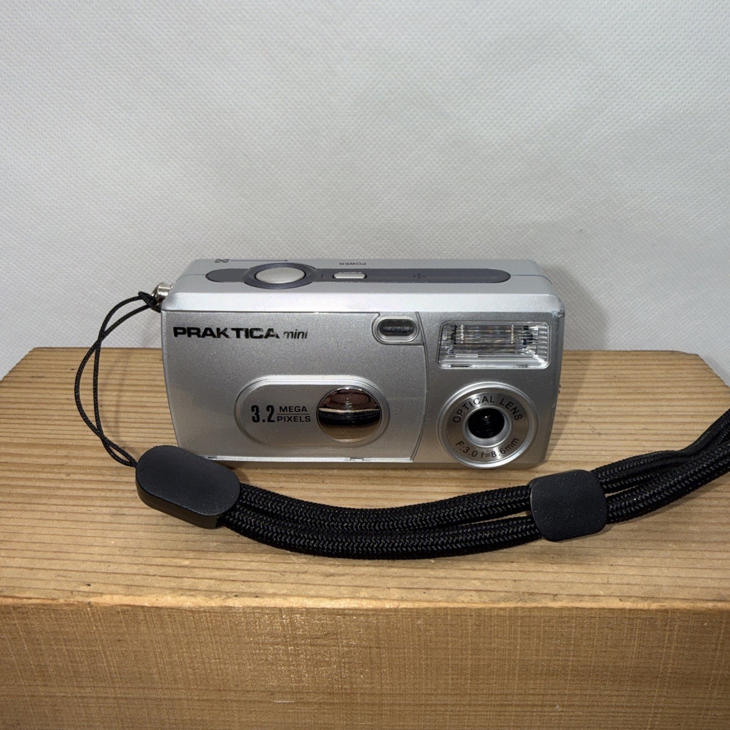Praktica Mini 3.2MP Digital Camera Tested & Fully Working + 128MB SD Card