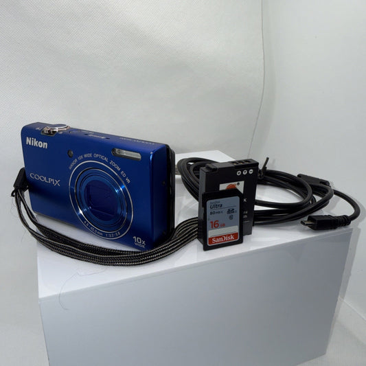 Digital Camera Nikon Coolpix S6200 16.2MP Blue Tested + Charger Battery 16GB SD