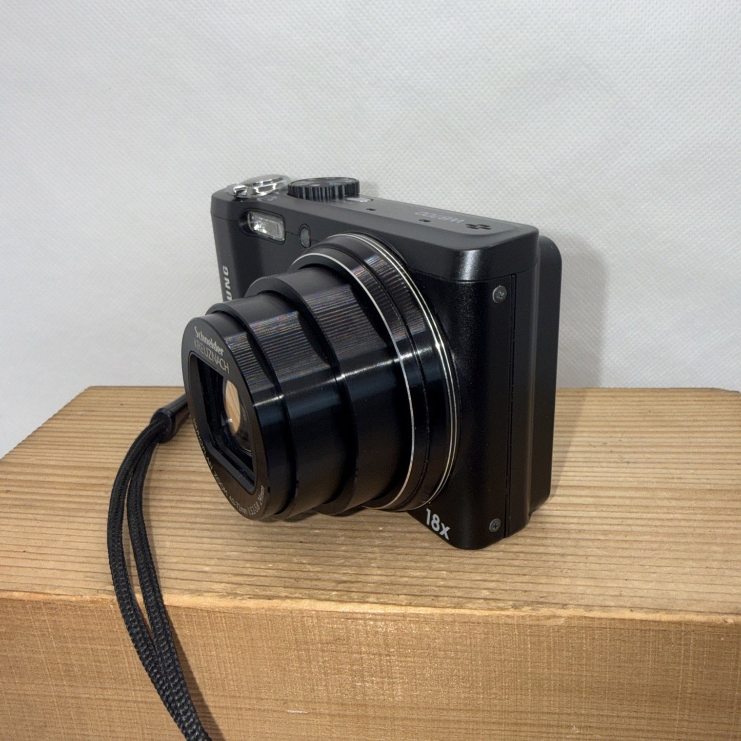 Samsung WB700 14.2MP Digital Camera Tested Working + Charger Battery 4GB SD Case