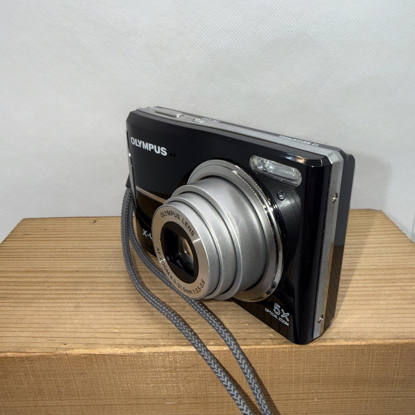 Olympus X-42 Digital Camera 12MP Tested Boxed Plus 1GB XD Card And USB Cable