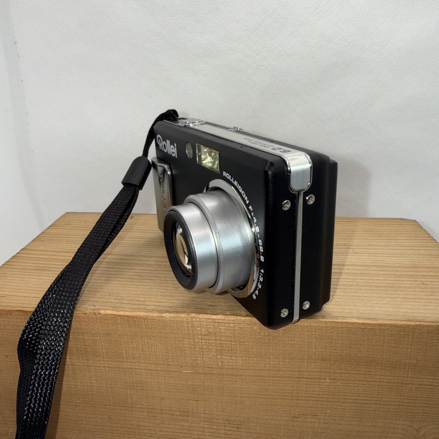 Rollei dt6 Tribute SX650 Digital Camera Tested Boxed + Charger Battery 2GB SD