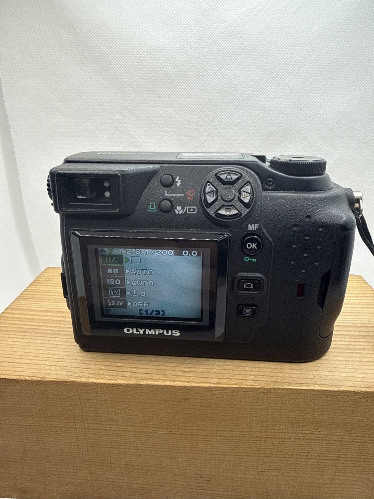 Olympus Camedia C3030 Zoom Digital Camera 3.3MP - 3x Zoom Working Bundle Retro
