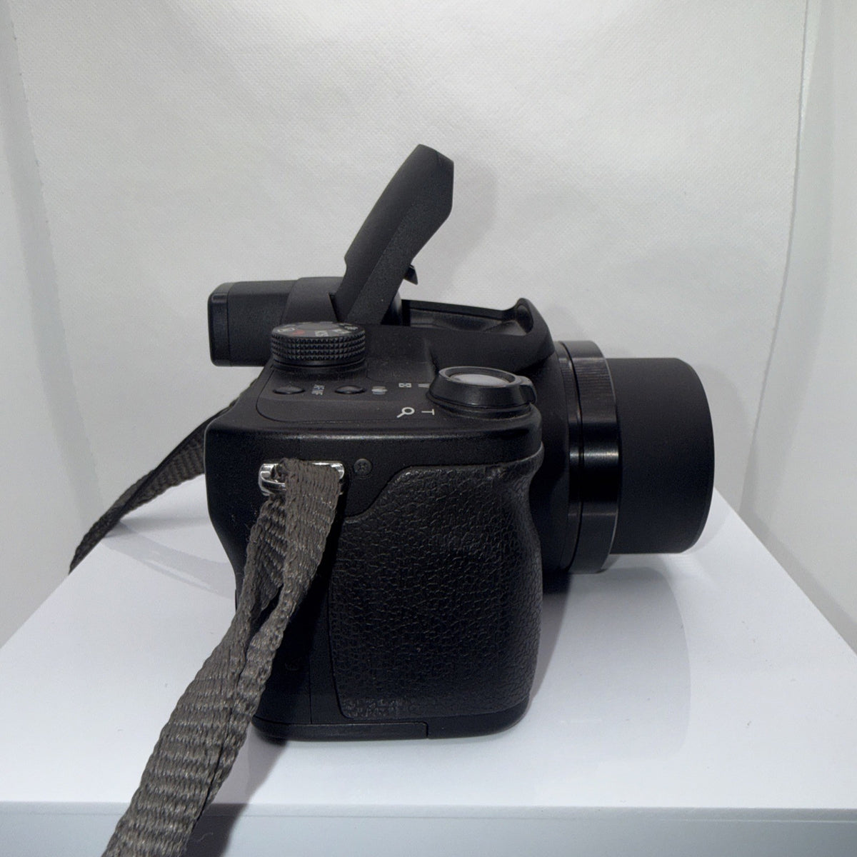 Digital Bridge Camera Panasonic Lumix DMC-FZ7 6MP Tested + Charger Battery 2GB