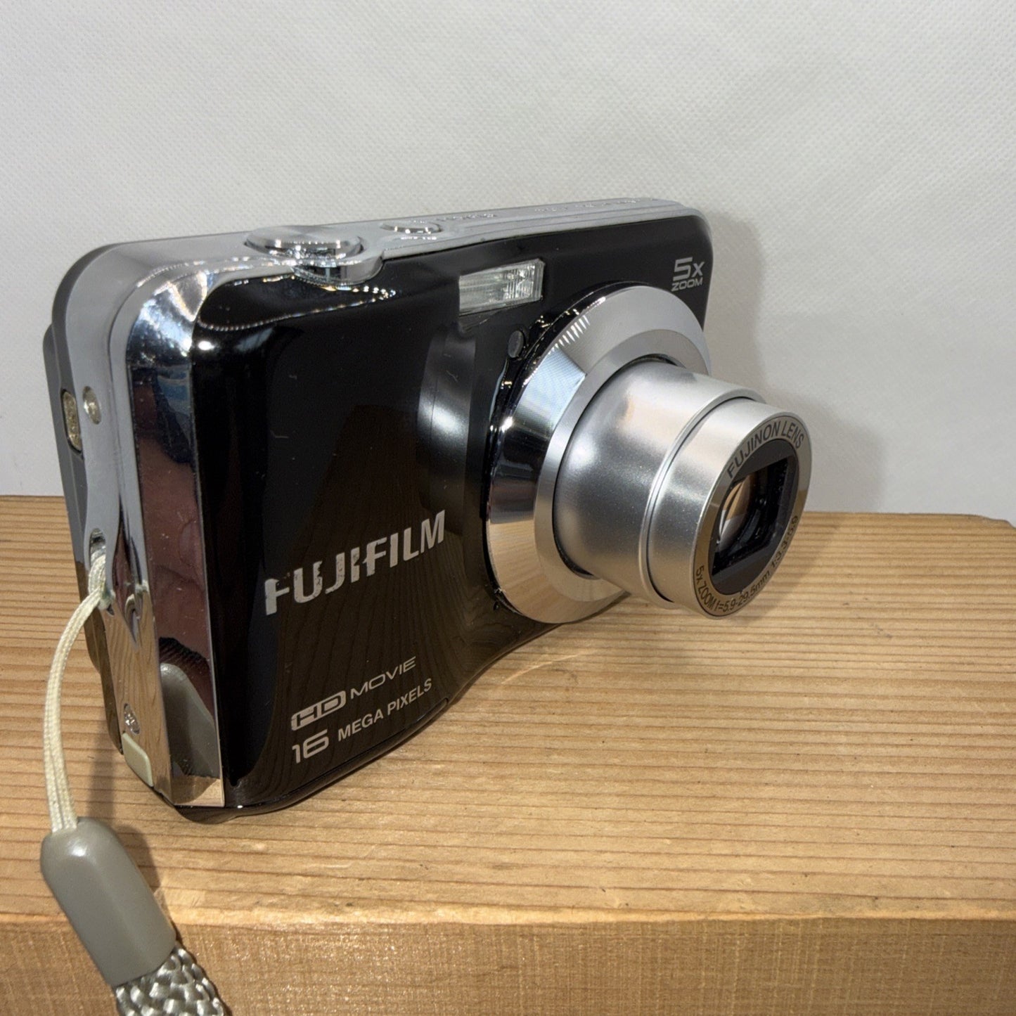 Fujifilm FinePix AX650 16.0MP Compact Digital Camera Black Tested - Full Kit
