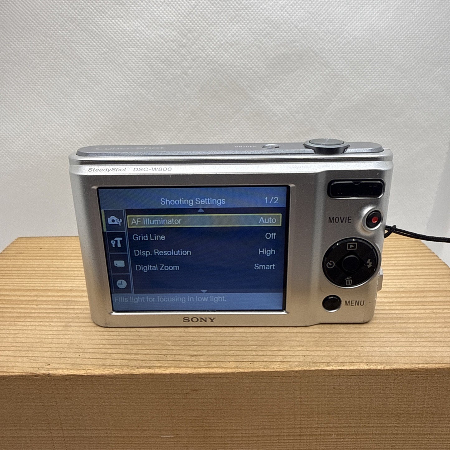Sony Cybershot DSC-W800 20.1MP Digital Camera Tested + Charger Battery 16GB Case