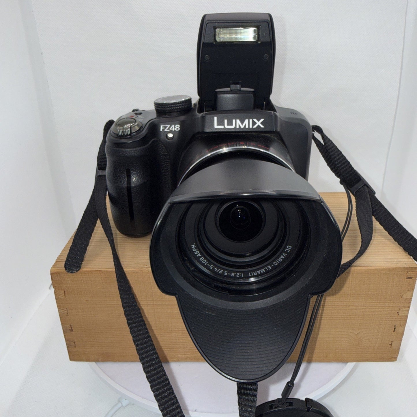 Panasonic Lumix DMC-FZ48 Digital Camera 12.1 MP 24x Optical Tested + Accessories