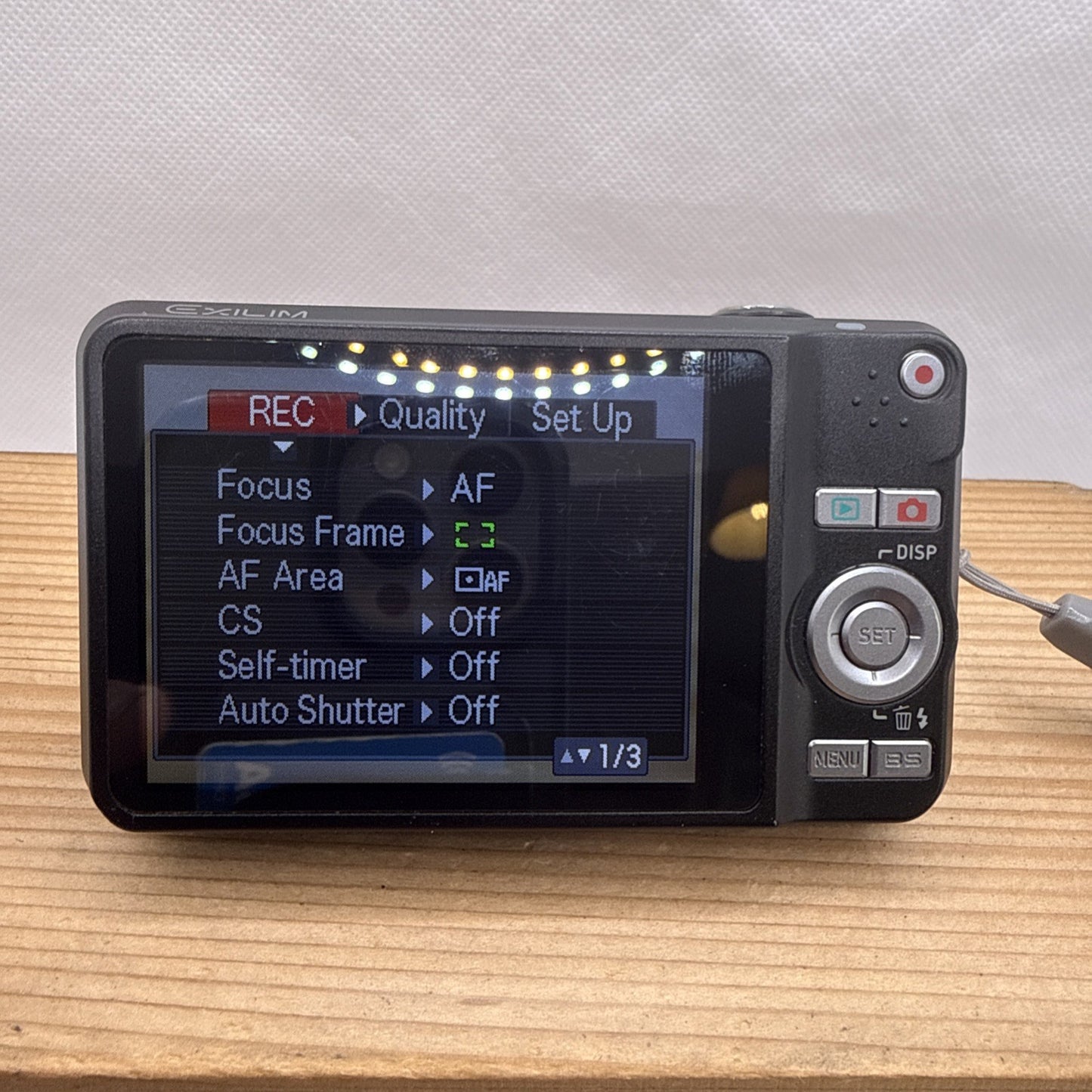 Casio Digital Camera Exilim EX-Z25 12.1MP Tested + Charger Battery 4GB SD Card