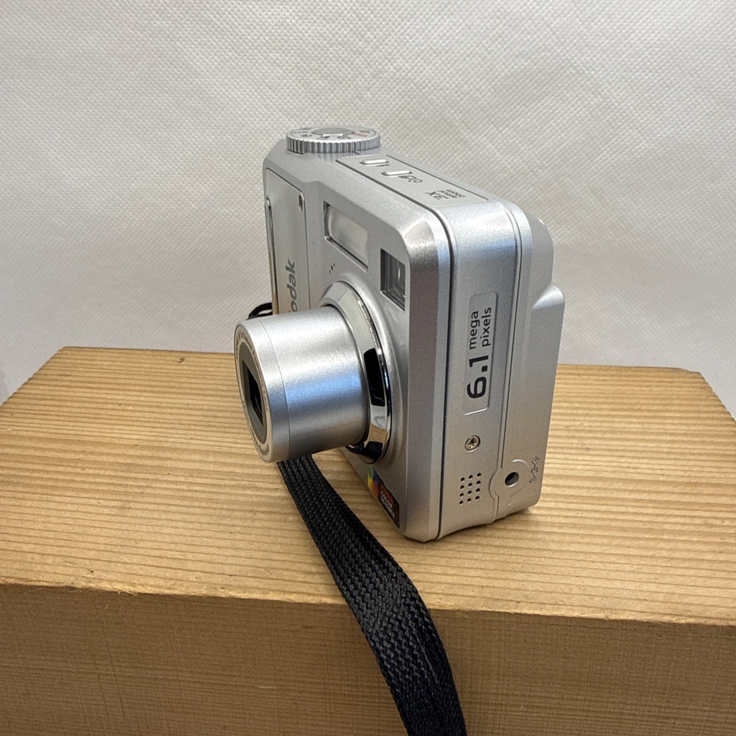 Kodak Easy Share C653 6.1MP Digital Camera Tested + 4GB SD Card & 2 X Free Gifts