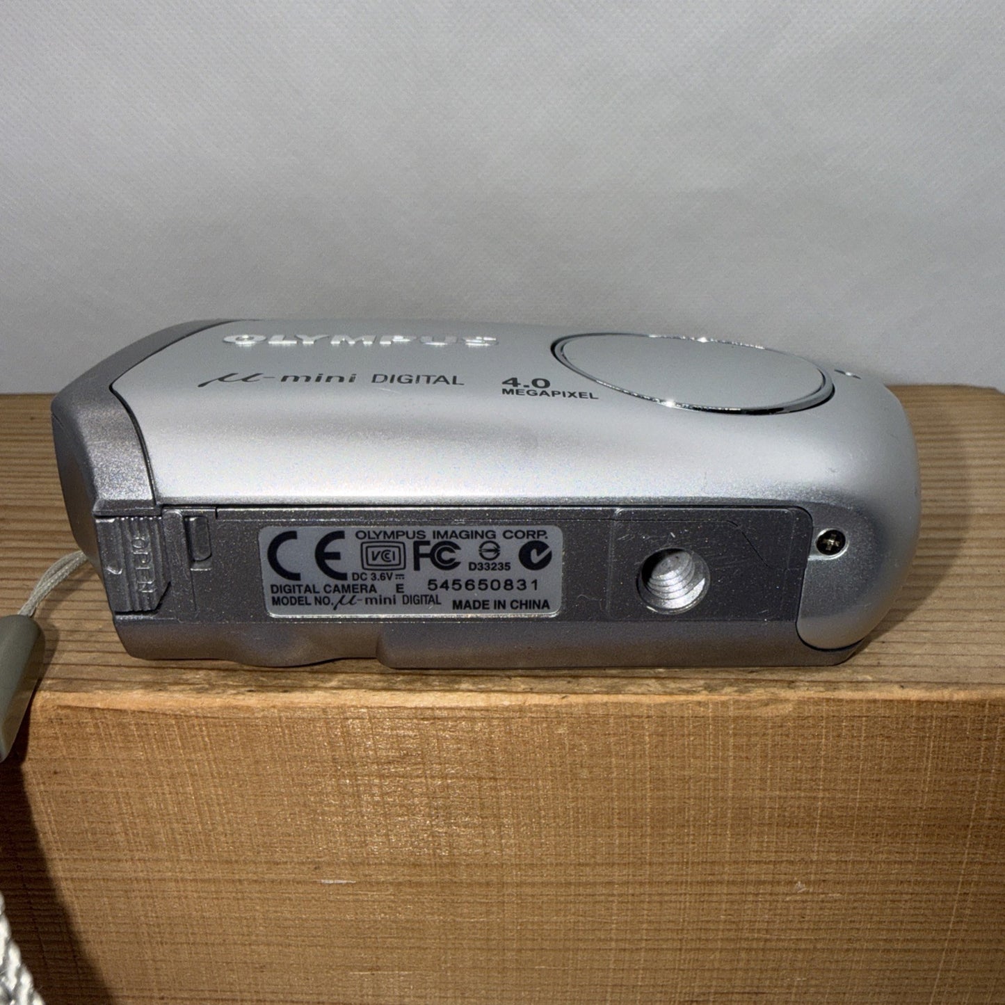 Olympus U Mini 4MP Digital Camera Tested Working + Charger Battery XD Card