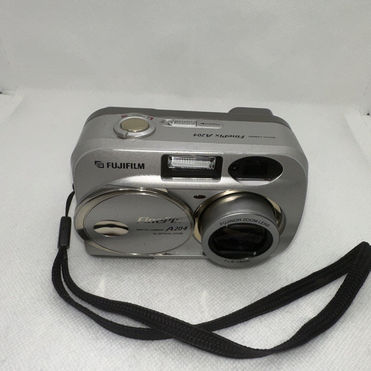 Vintage Digital Camera Fujifilm FinePix A204 2.0MP Tested + Accessories Retro2