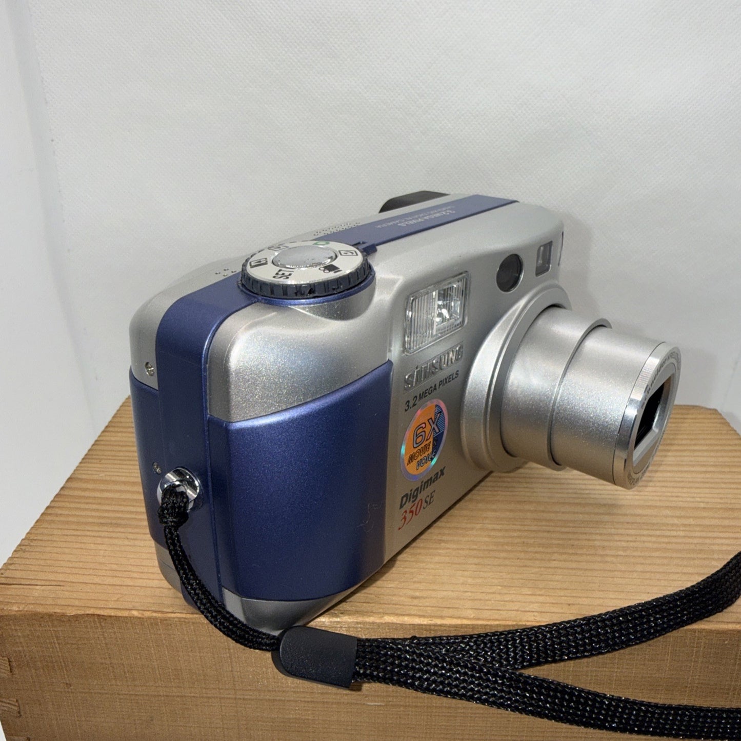 SAMSUNG DIGIMAX 350SE DIGITAL CAMERA 3.2MP TESTED + MEMORY AND FREE GIFTS RETRO