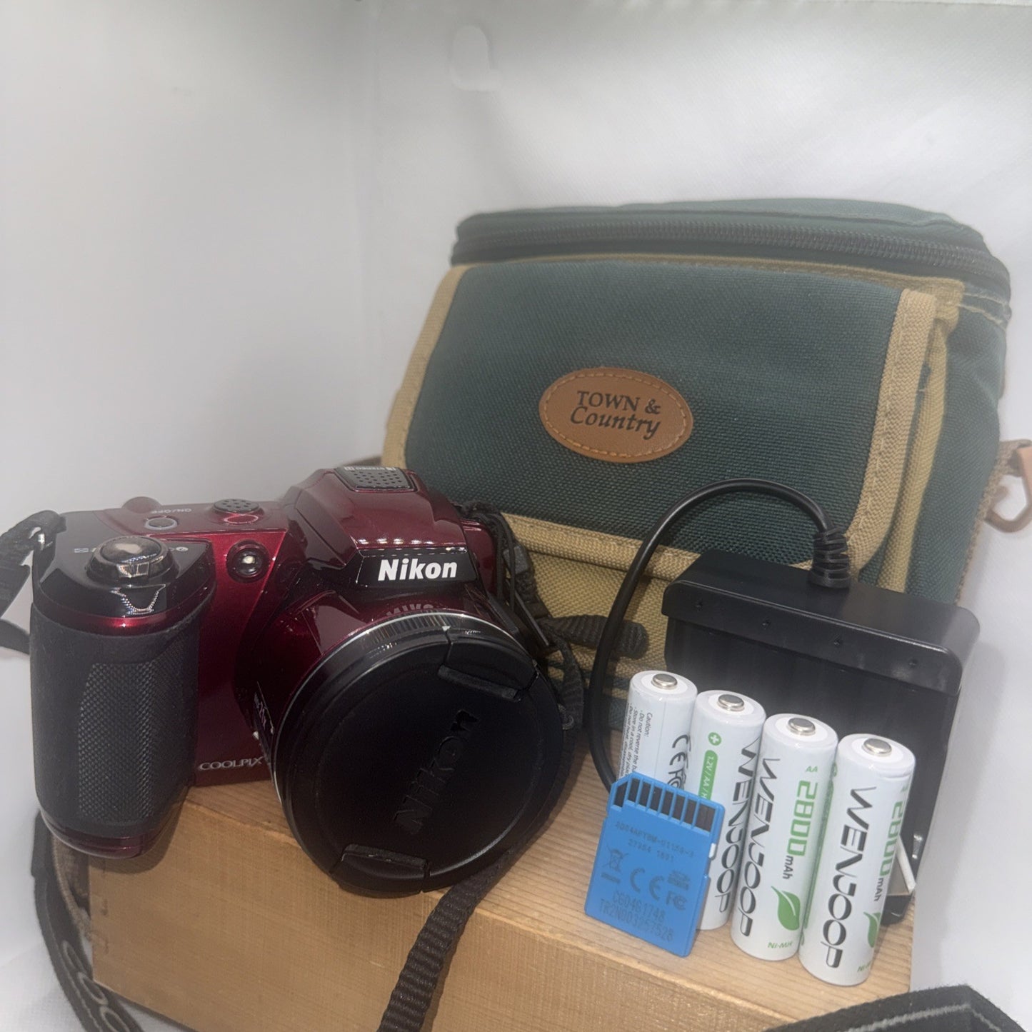 Nikon Coolpix L120 14.1MP Ruby Red Digital Bridge Camera Working + 4GB SD + Bag