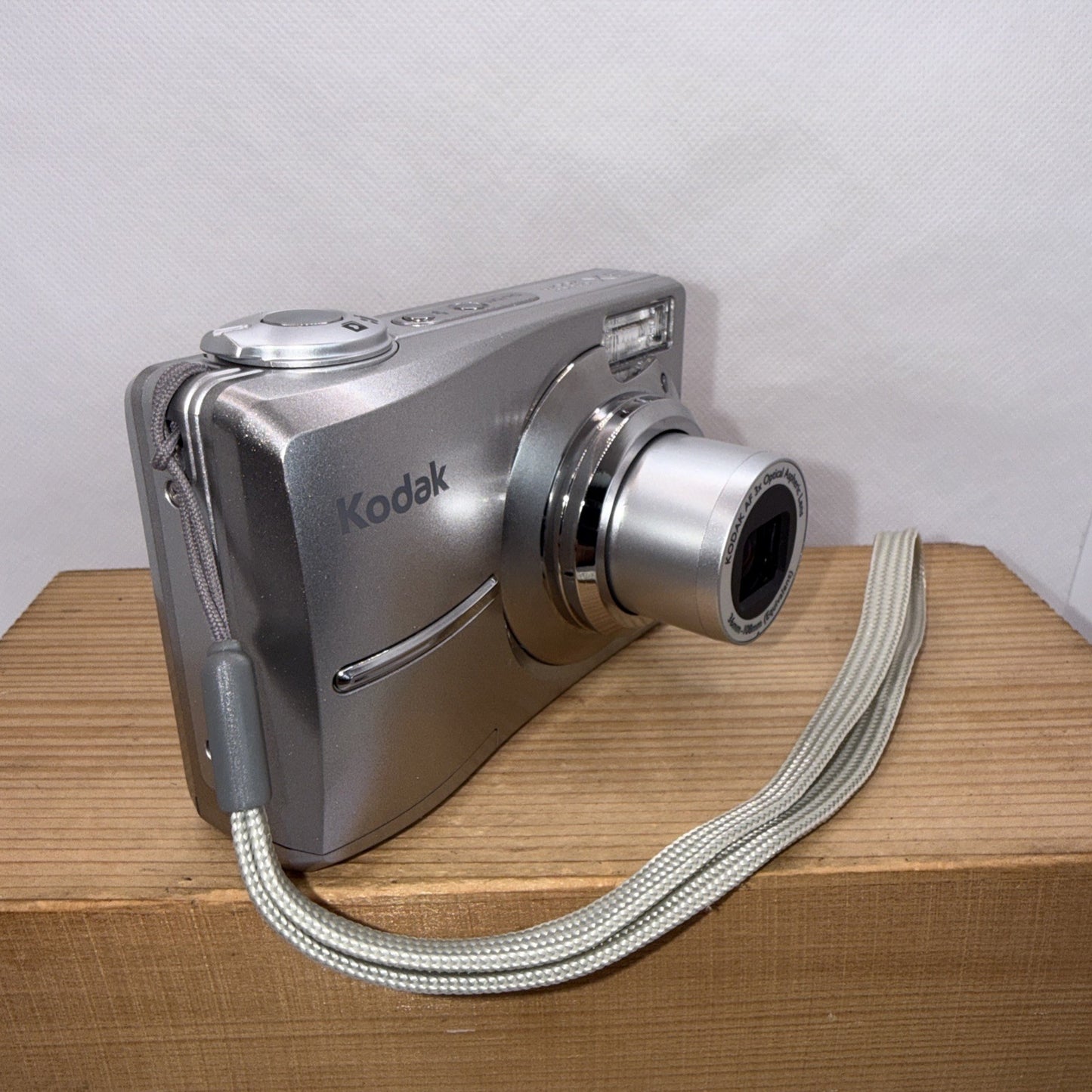Kodak Digital Camera EasyShare C713 7.0MP Tested Working Plus 4GB SD Card VGC