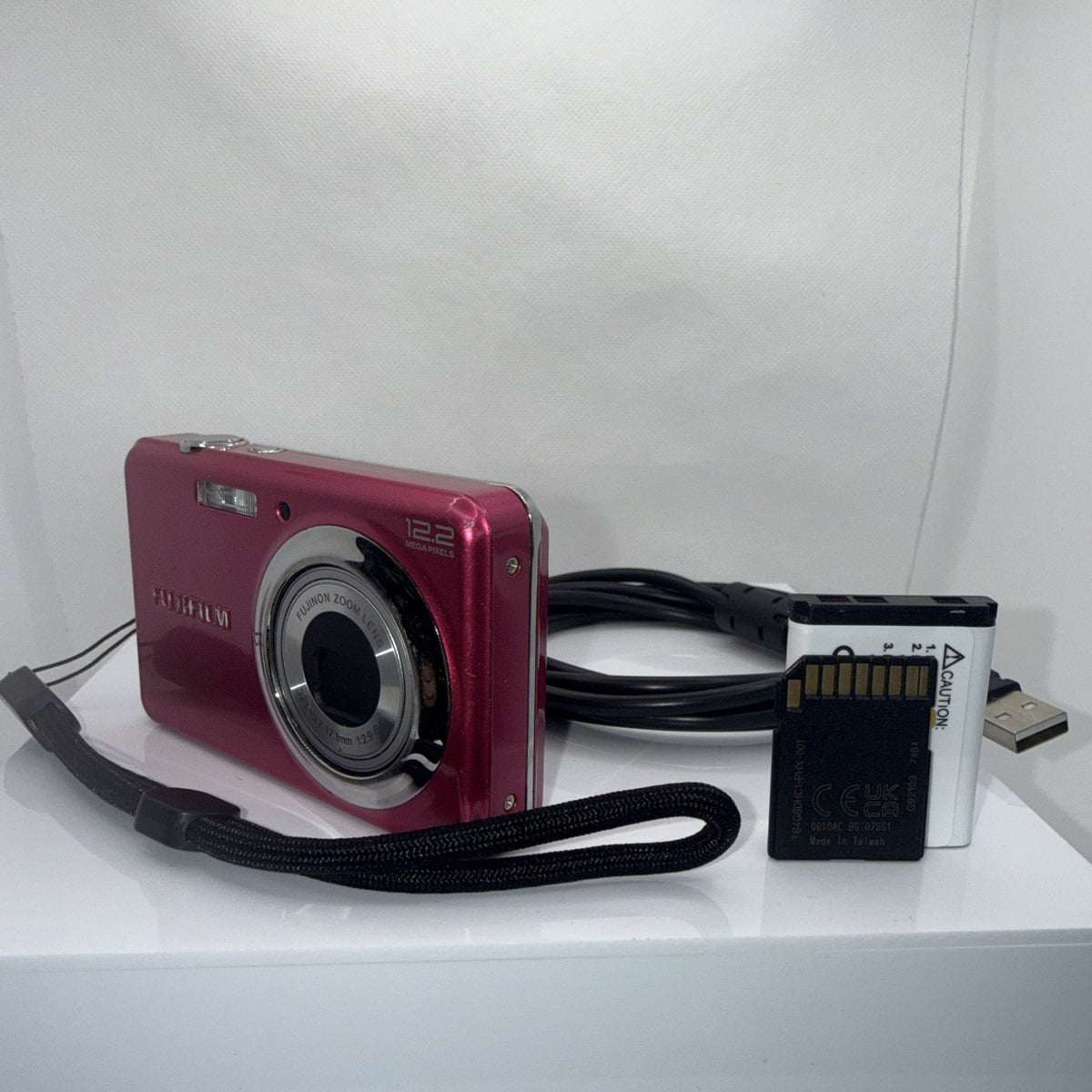 Fujifilm FinePix J30 Digital Camera 12.2 MP Pink *Tested Some Dead Pixels*