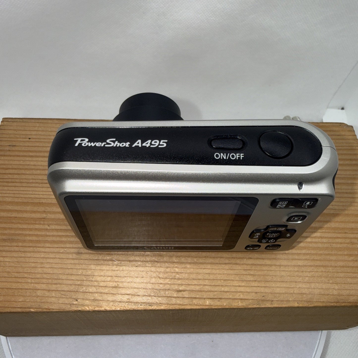 Canon PowerShot A495 10.0MP Digital Camera Boxed + 4GB SD Card - Mint Condition