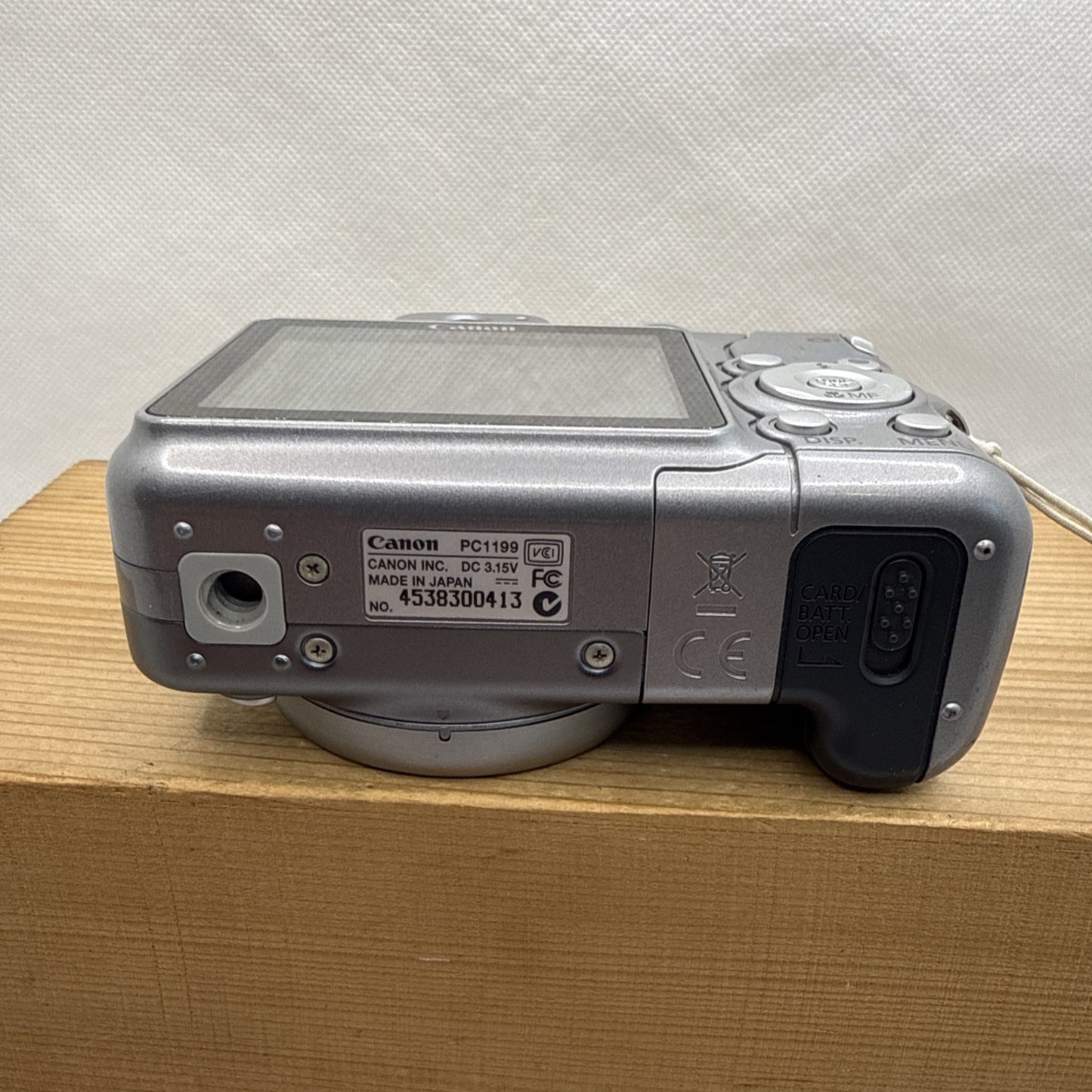 Canon PowerShot A710 Is Digital Camera 7.1mp Tested * minor screen issue* 4GB SD