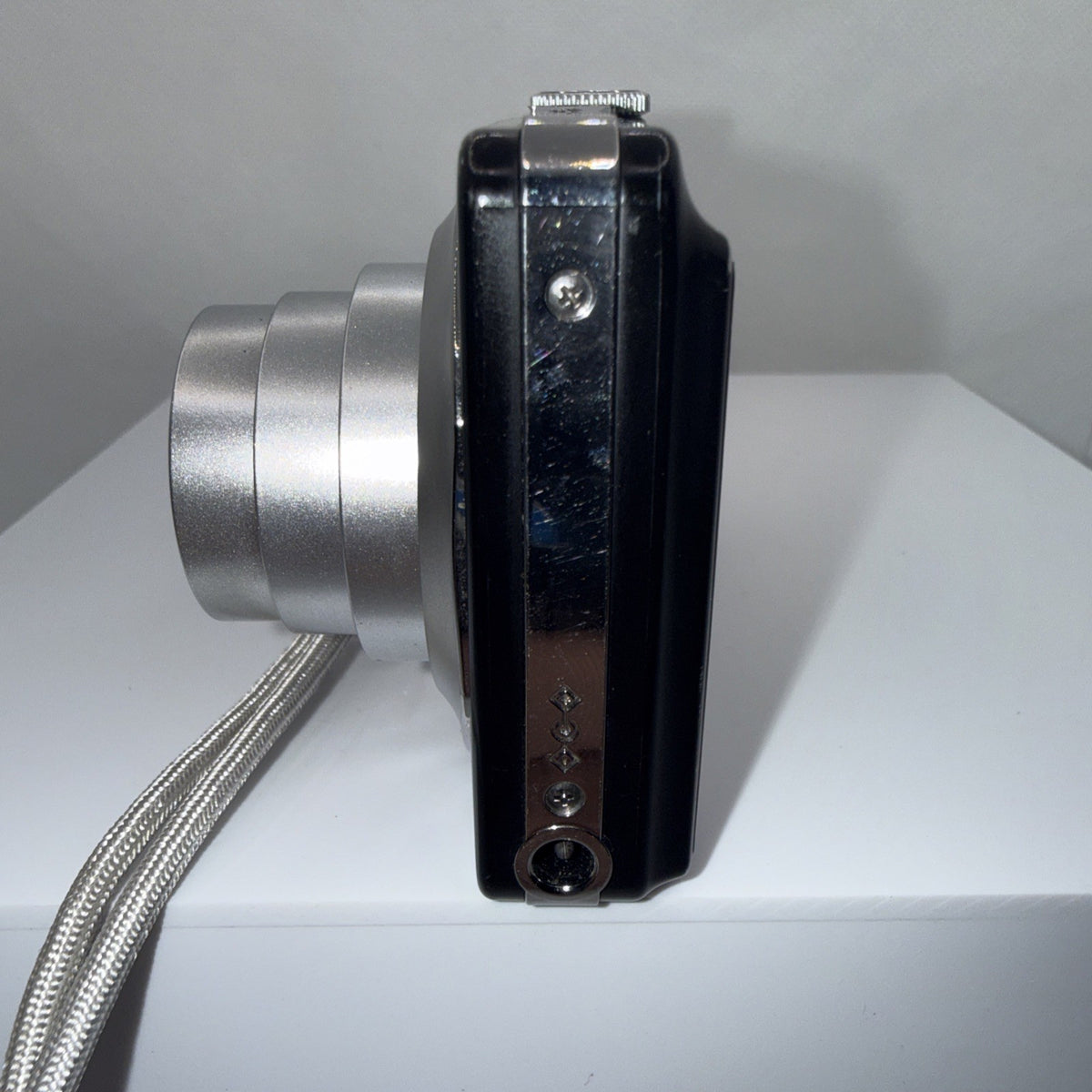 Digital Camera Kodak EasyShare M340 10.2MP Tested *Some Dead Pixels+ Accessories