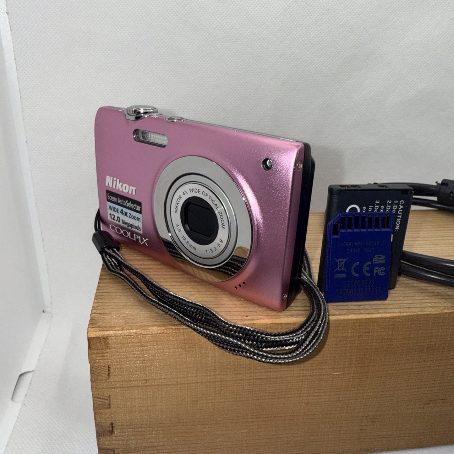 Nikon Coolpix S2500 12MP Pink Digital Camera Tested + Charger Battery 4GB SD Y2K