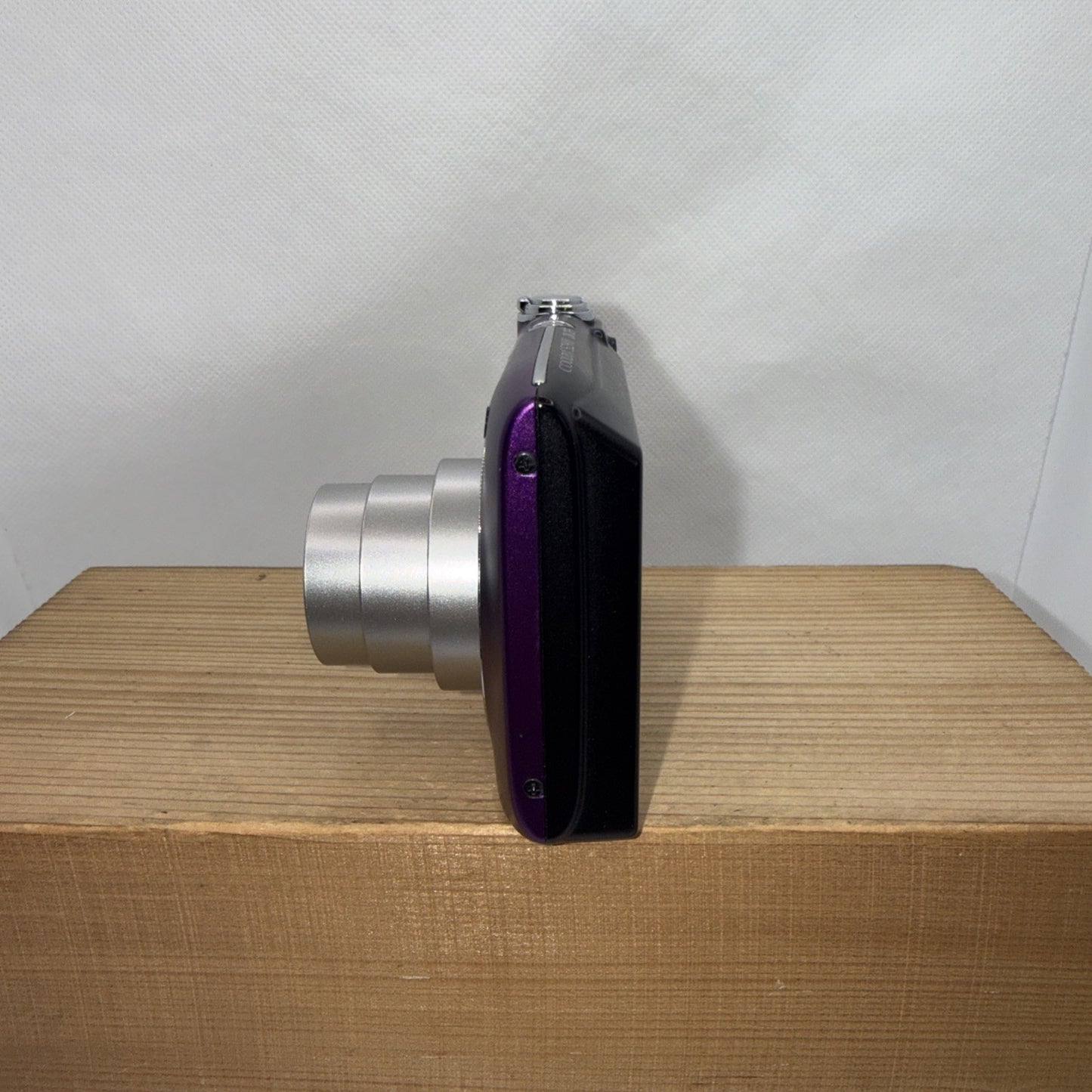Nikon Coolpix S2900 20.1MP Purple Digital Camera + Battery & Charger