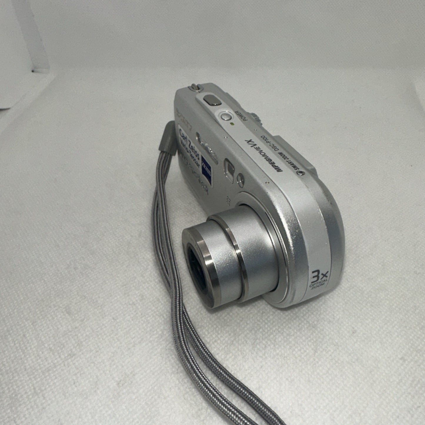 Sony Cybershot DSC-P100 5MP Digital Camera Tested + Charger Battery Memory Case3