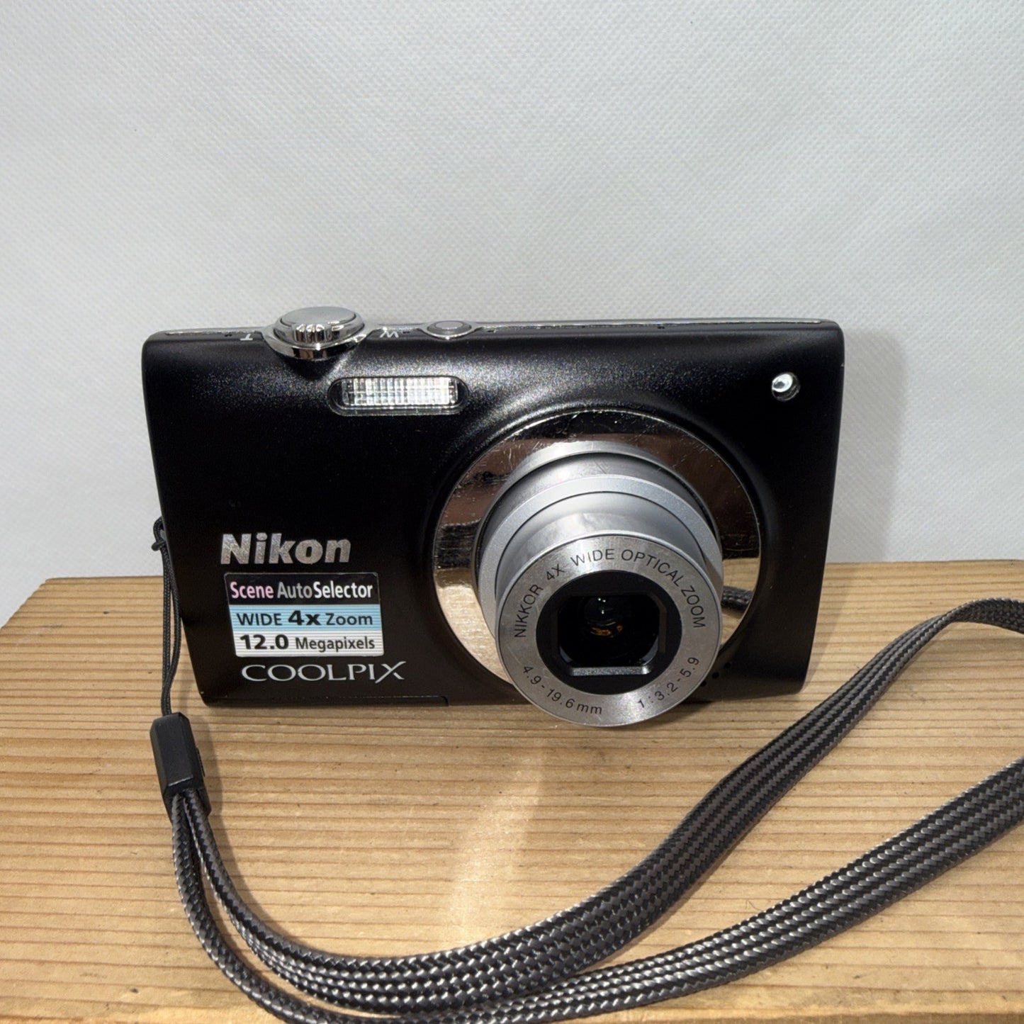 Nikon Coolpix S2500 12MP Digital Camera Tested + Charger Battery 4GB SD Card