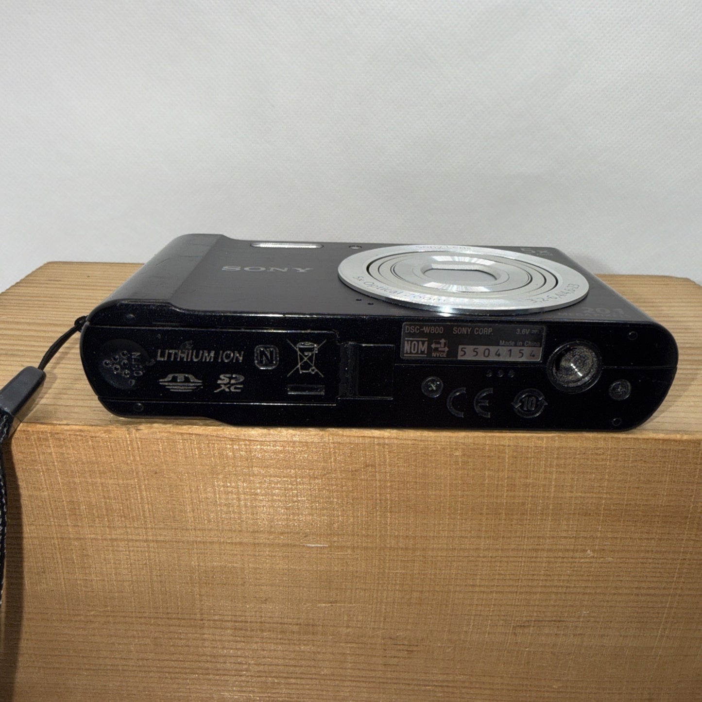 Sony Cyber-shot DSC-W800 20.1MP Digital Camera Tested (minor screen issue)