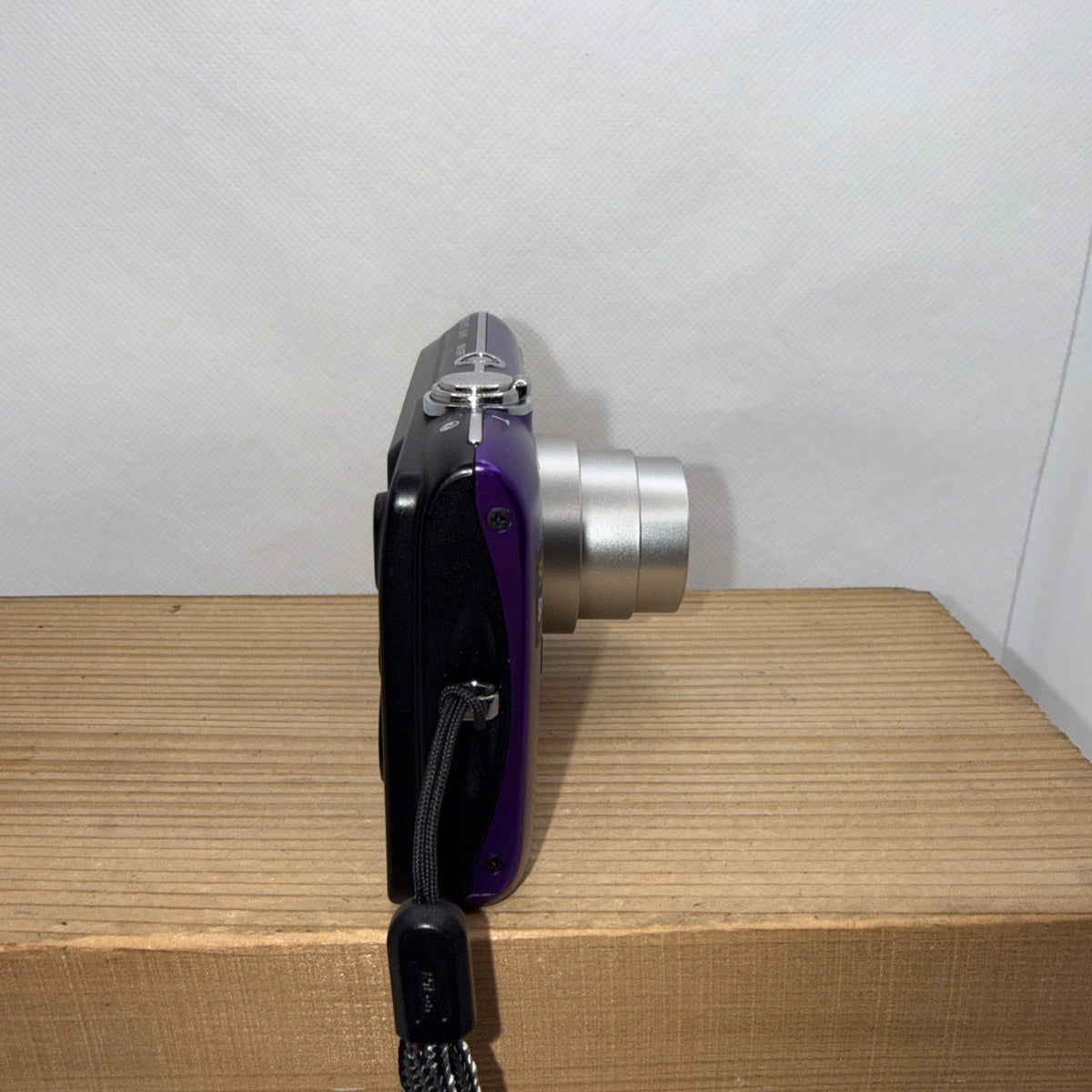 Nikon Coolpix S2600 Digital Camera Purple Tested + Charger Battery 4GB SD Card
