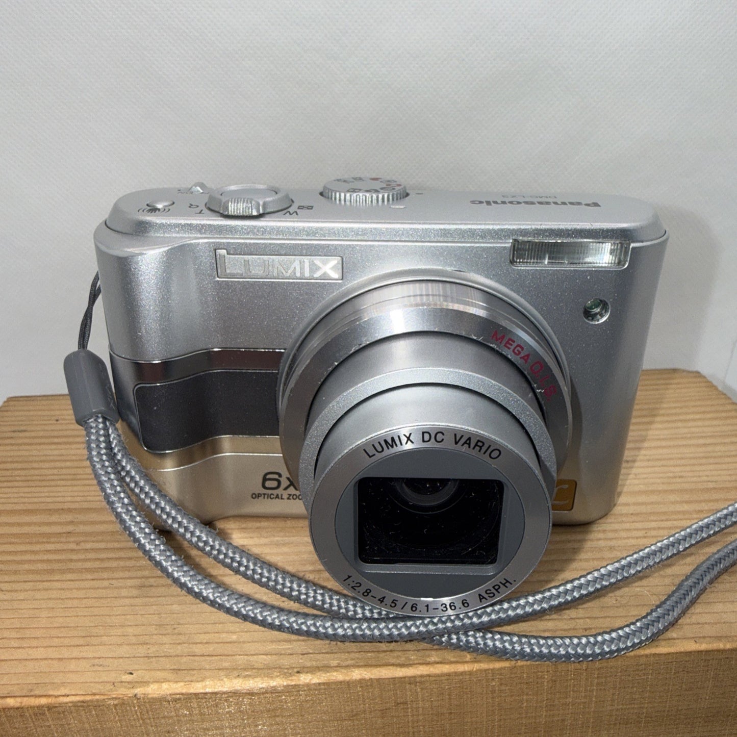 Panasonic Digital Camera  Lumix DMC-LZ3 5.0MP Tested Working + 4GB SD Card