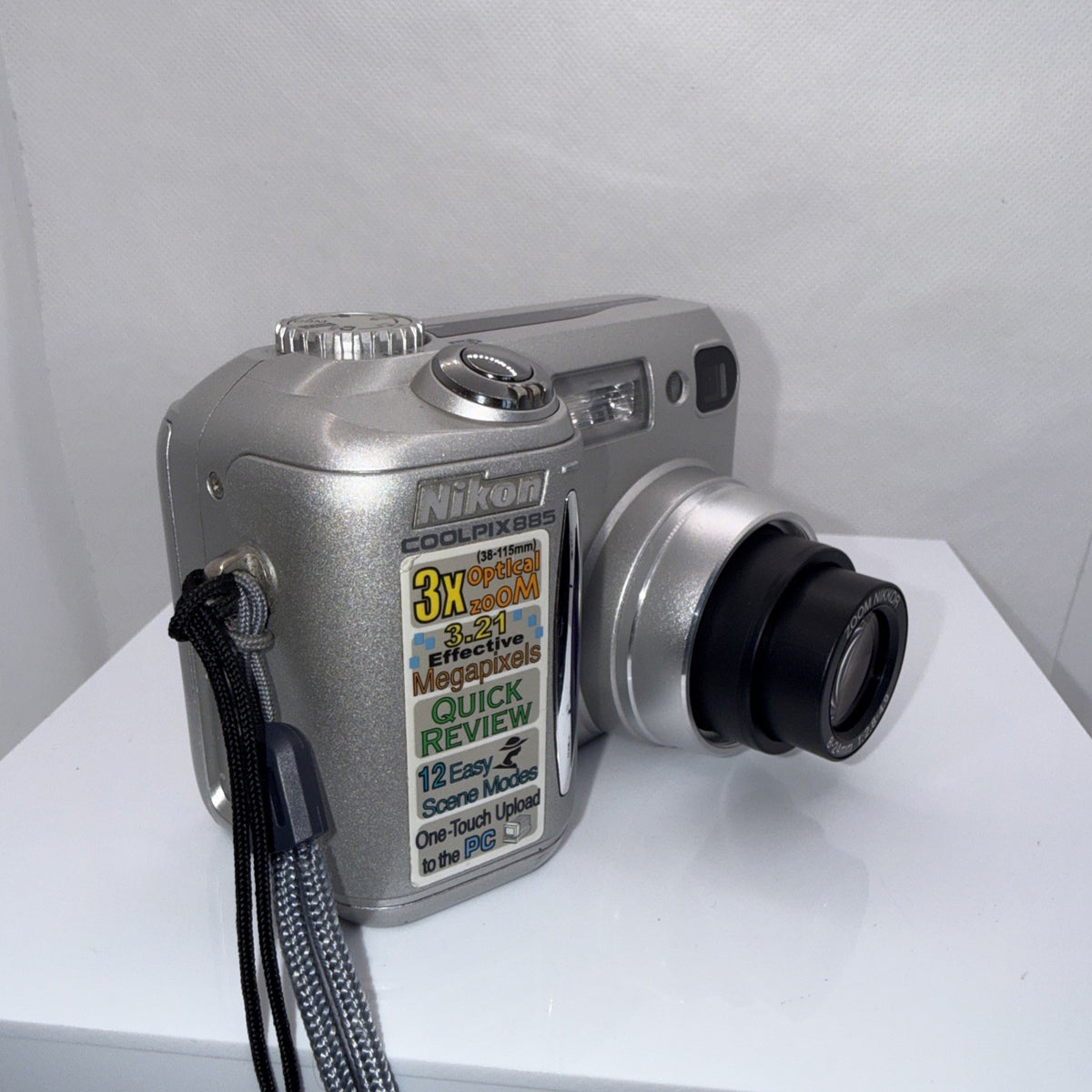Nikon Coolpix 885 3.2MP Digital Camera Tested Working Full Kit Ready To Use