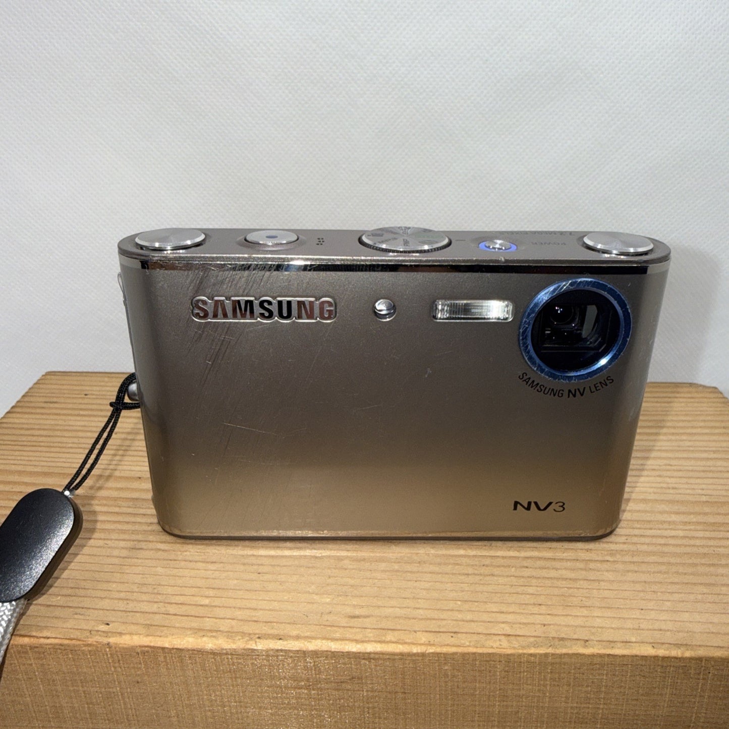 Samsung NV3 7.2MP Digital Camera Tested + Charger Battery 2GB SD Memory Card