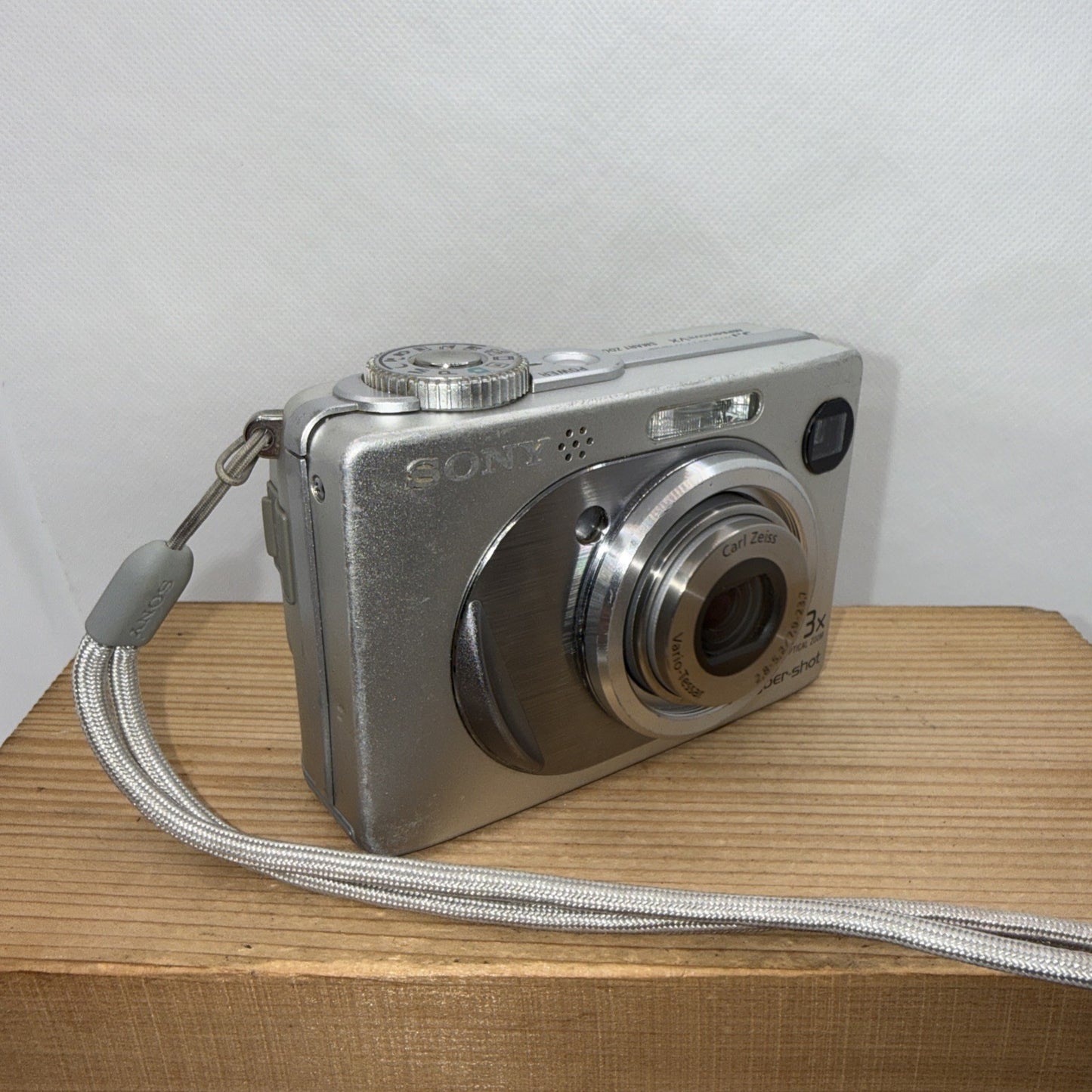 Sony Cyber-shot DSC-W1 5.1MP Digital Camera Tested + Memory Card & USB Cable