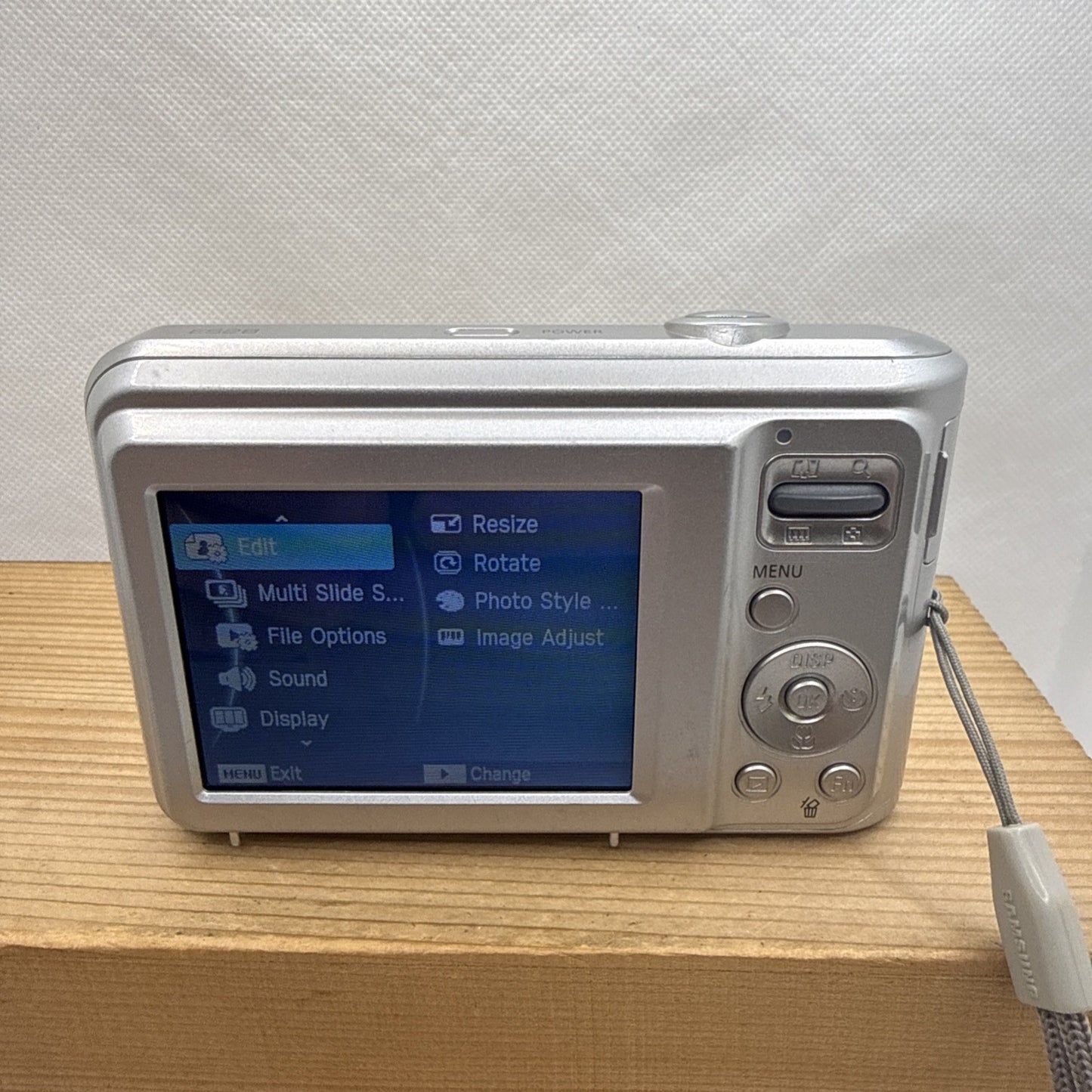 Samsung ES Series ES28 12.2MP Digital Camera Tested + 4GB SD Memory Card