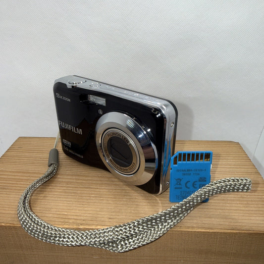 Fujifilm AX500 14MP Digital Camera Tested Plus 4GB SD Card And 2 x Free Gifts0