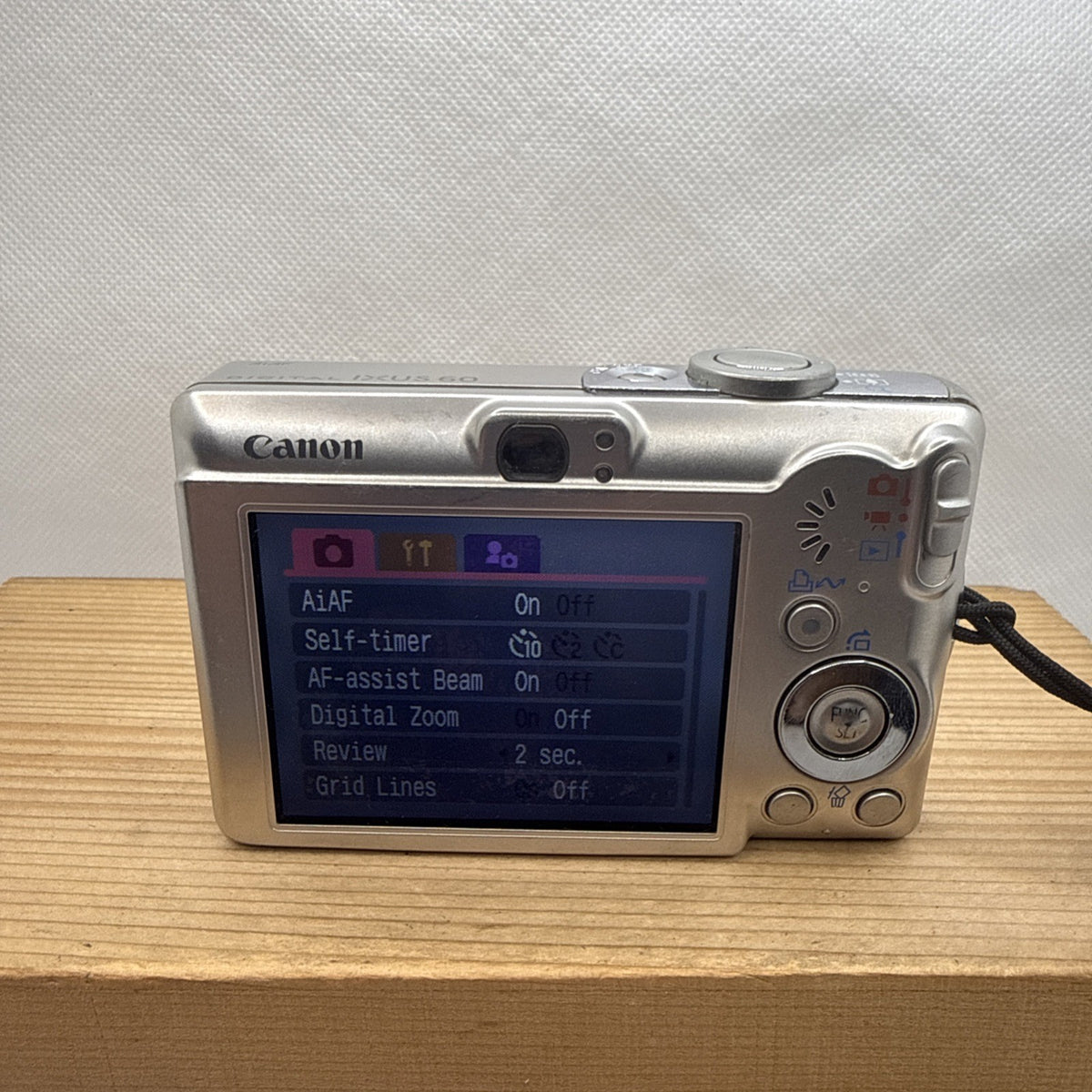 Canon Ixus 60 6MP Digital Camera Tested Plus Charger Battery 2GB SD Card Japan