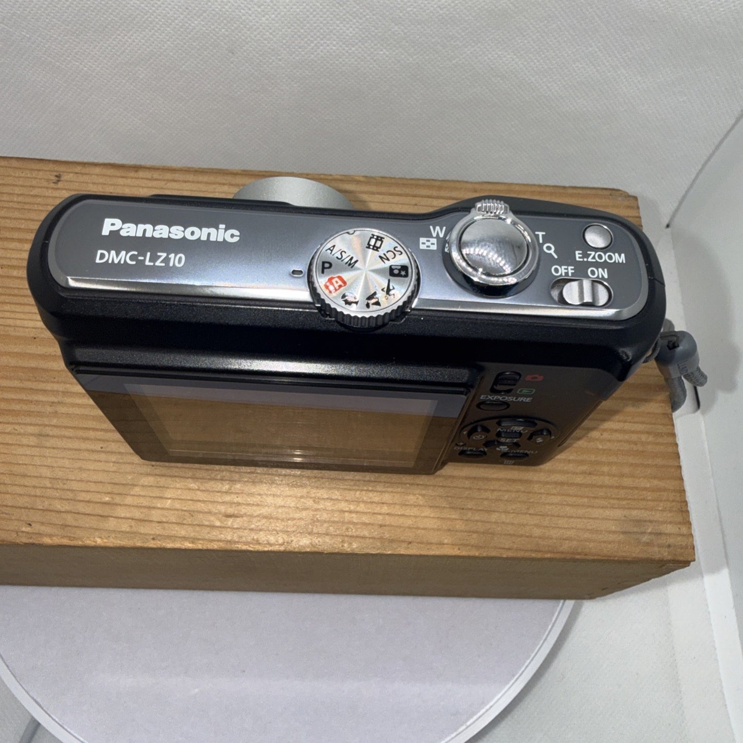 Panasonic Lumix DMC-LZ10 10MP Digital Camera Tested Working Plus 4GB SD Card VGC