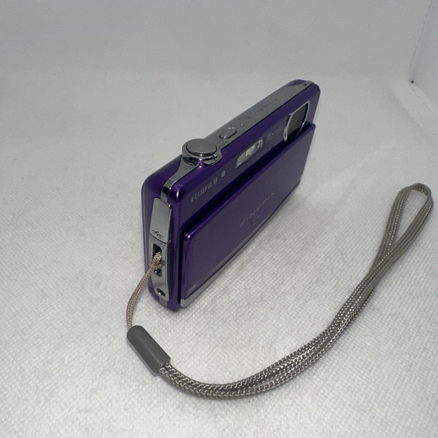 Fujifilm FinePix Z90 14.2MP Digital Camera Touch Screen + Accessories VGC1