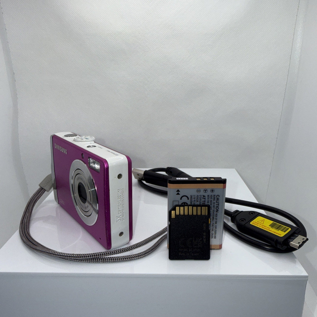Samsung L301 12.2MP Digital Camera Pink Tested Working + Charger Battery 4GB SD