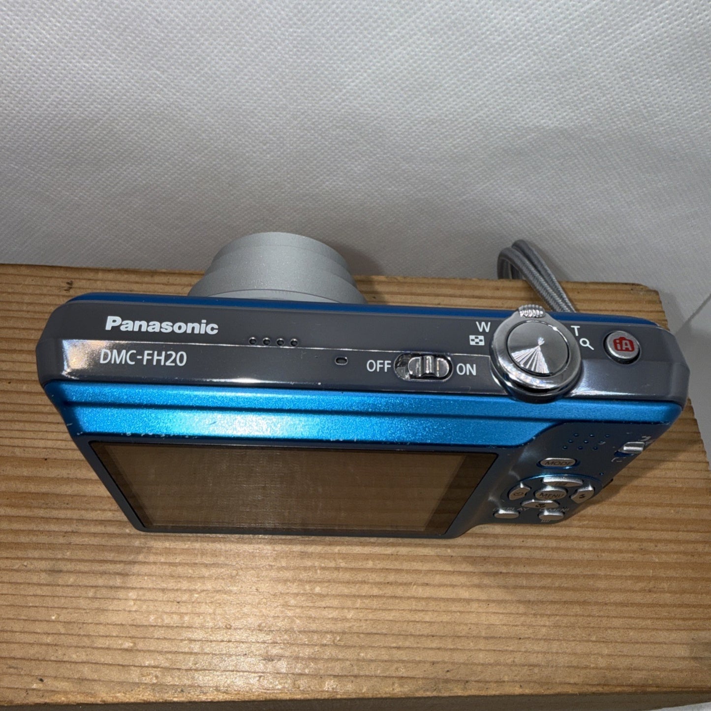 Panasonic LUMIX DMC-FS30 14.1MP Digital Camera Tested + Charger Battery 4GB SD