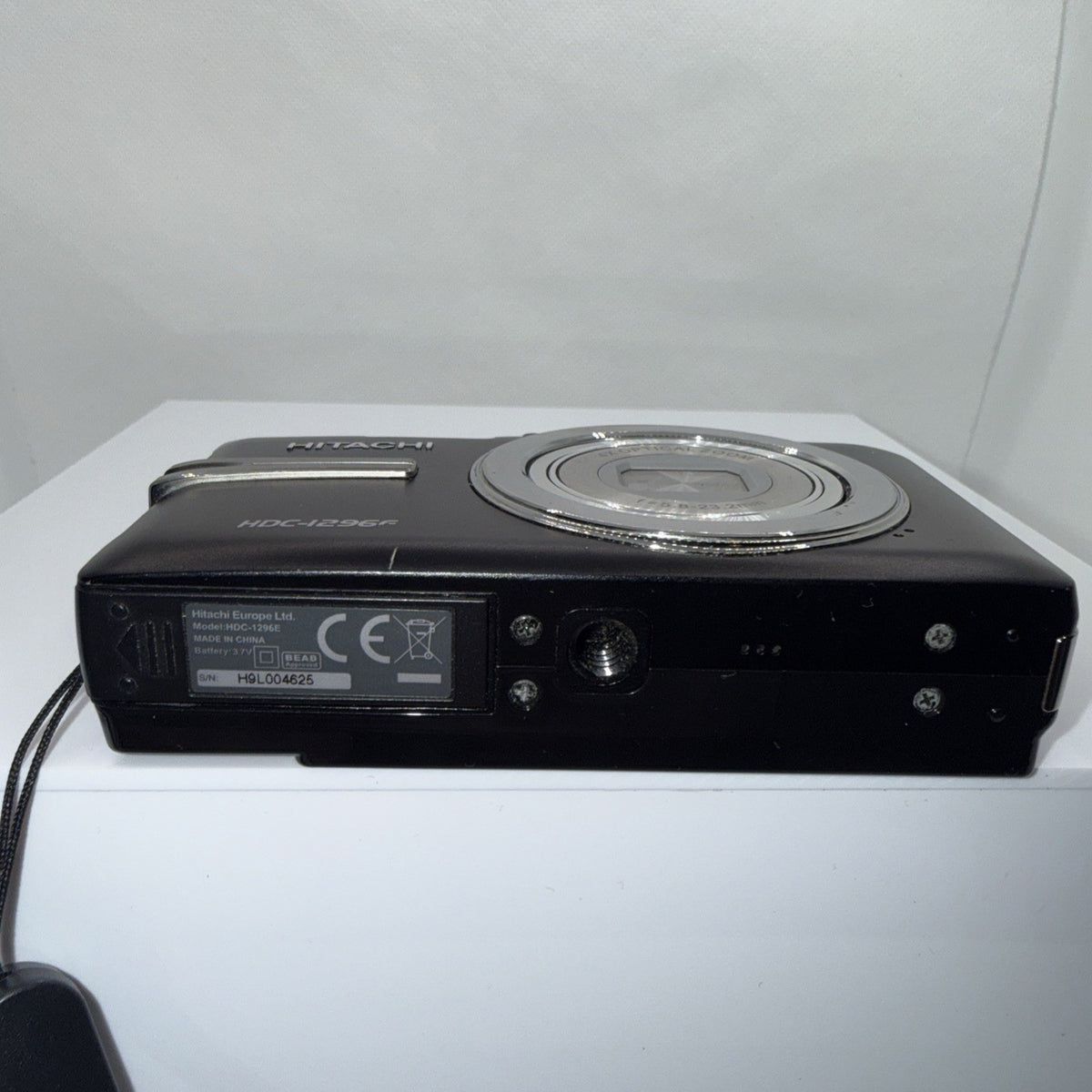 Digital Camera Hitachi HDC-1296E 12.1MP Black Tested Full Working Set