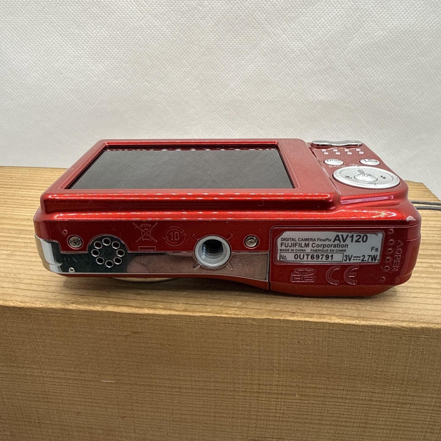 Fujiflm FinePix AV120 12MP Digital Camera Red Tested Boxed Plus 4GB SD Card