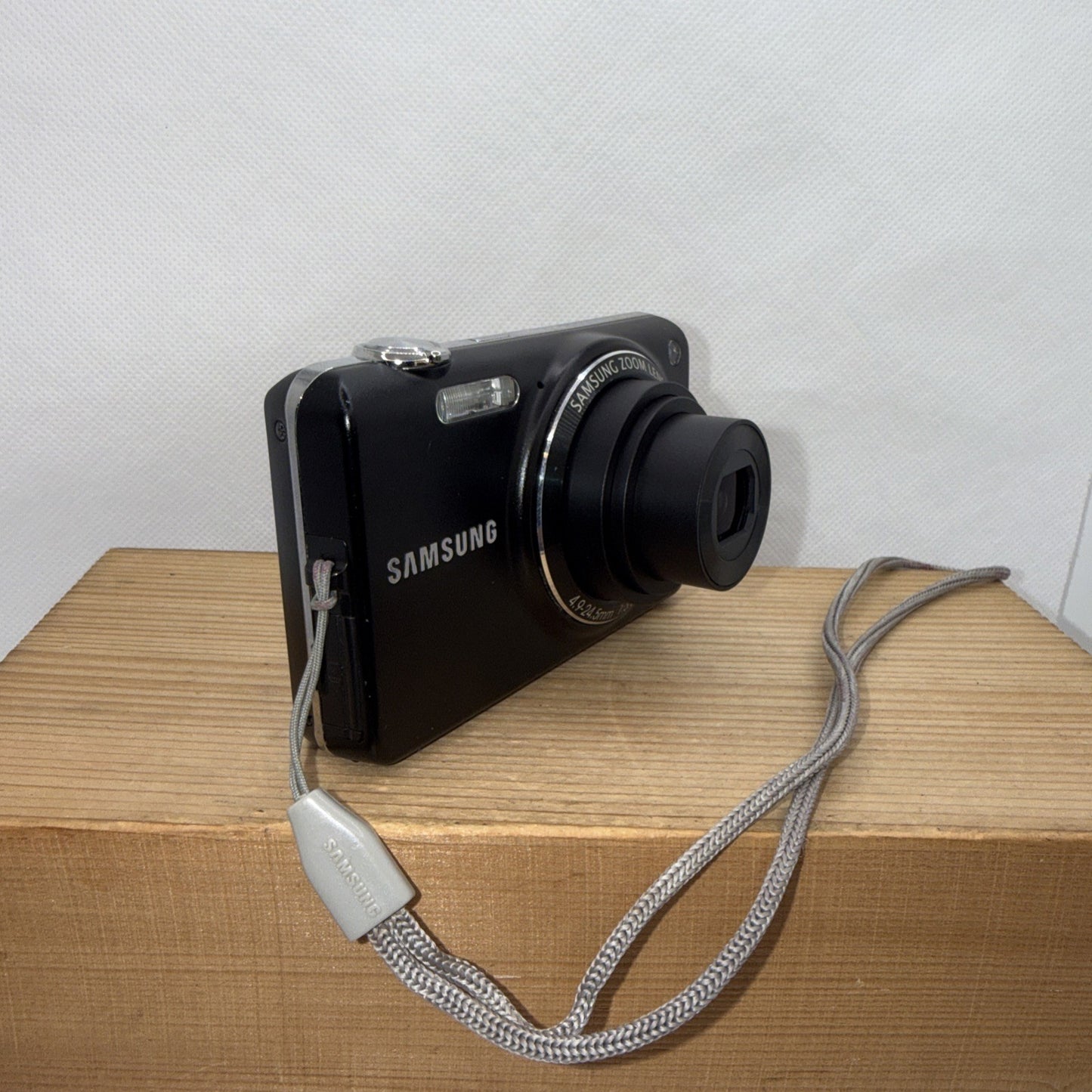 Samsung ST67 14.2MP Digital Camera Tested Working + Charger Battery 2GB SD Card