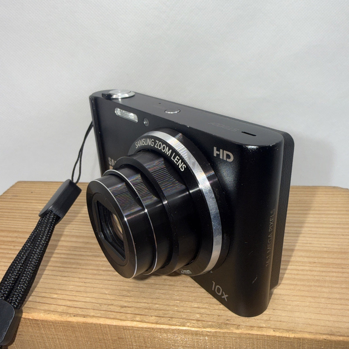 Samsung ST200F 16.1MP Digital Camera Tested Working + Charger Battery 2GB Card