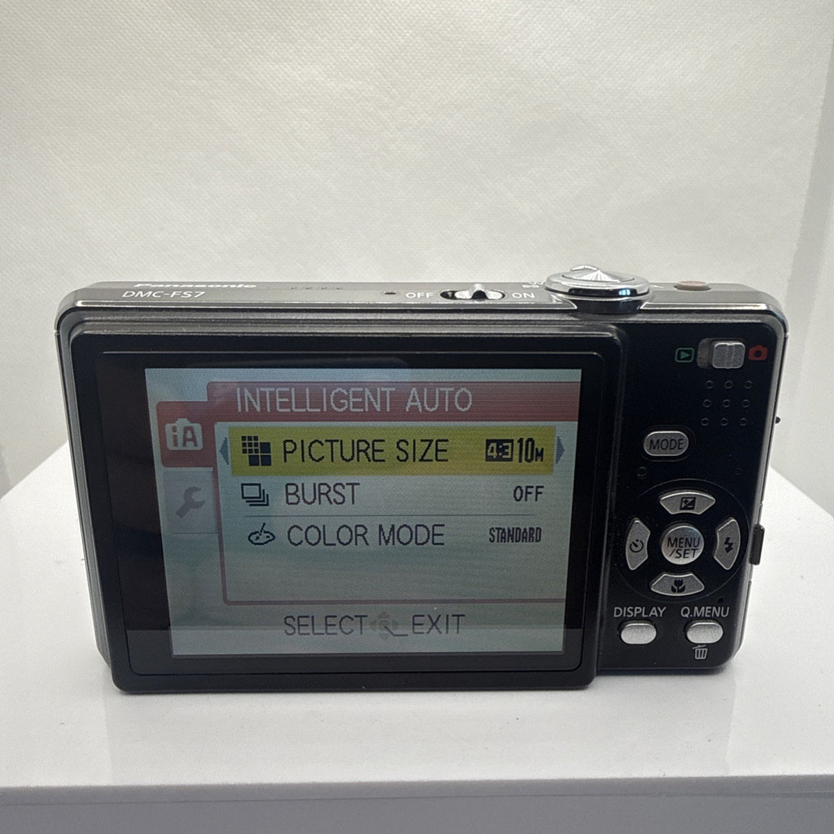 Panasonic Lumix DMC-FS7 10MP Digital Camera Tested + Charger Battery 4GB SD Card