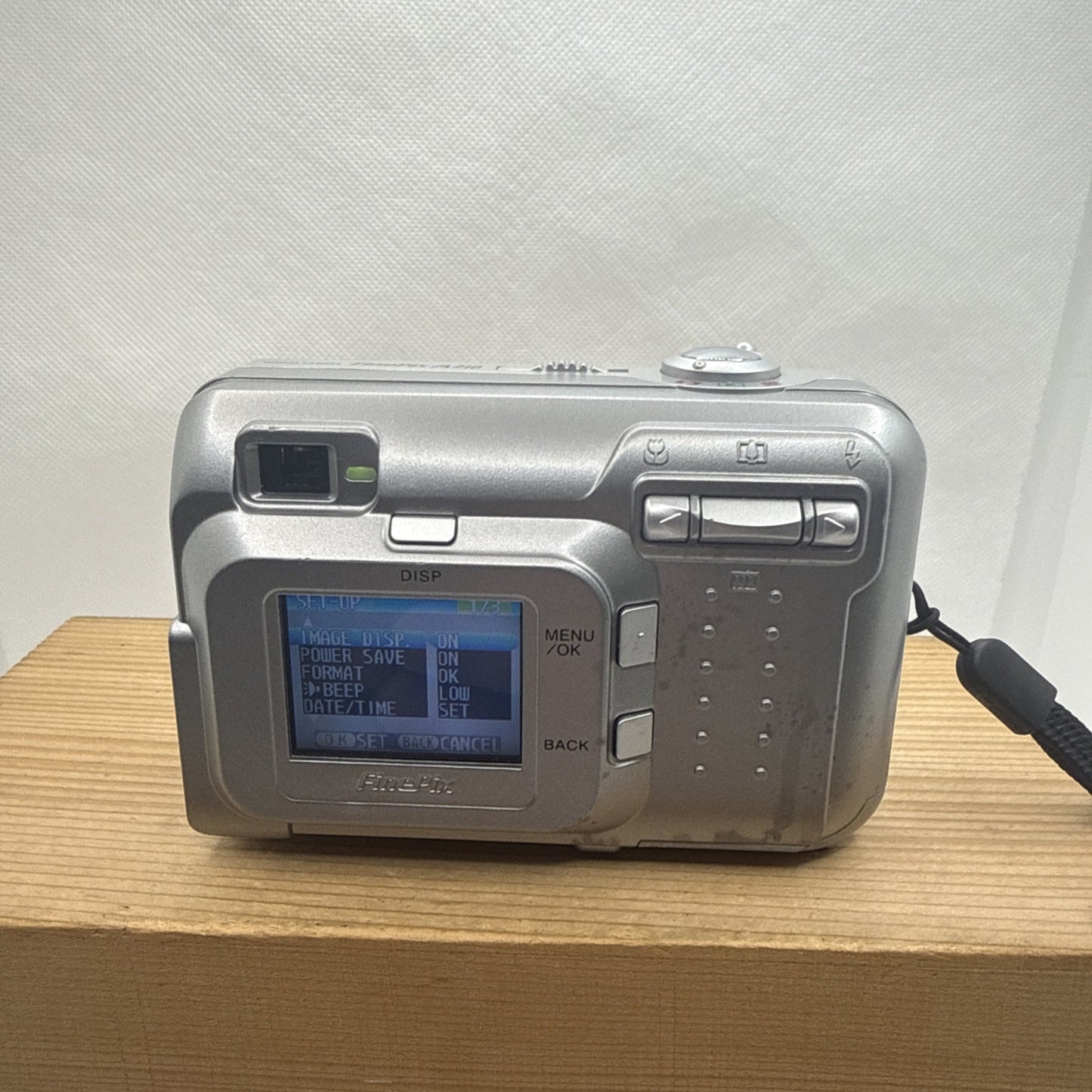 Fujifilm FinePix A210 3.2MP Digital Camera Tested Working + XD Cards And Reader
